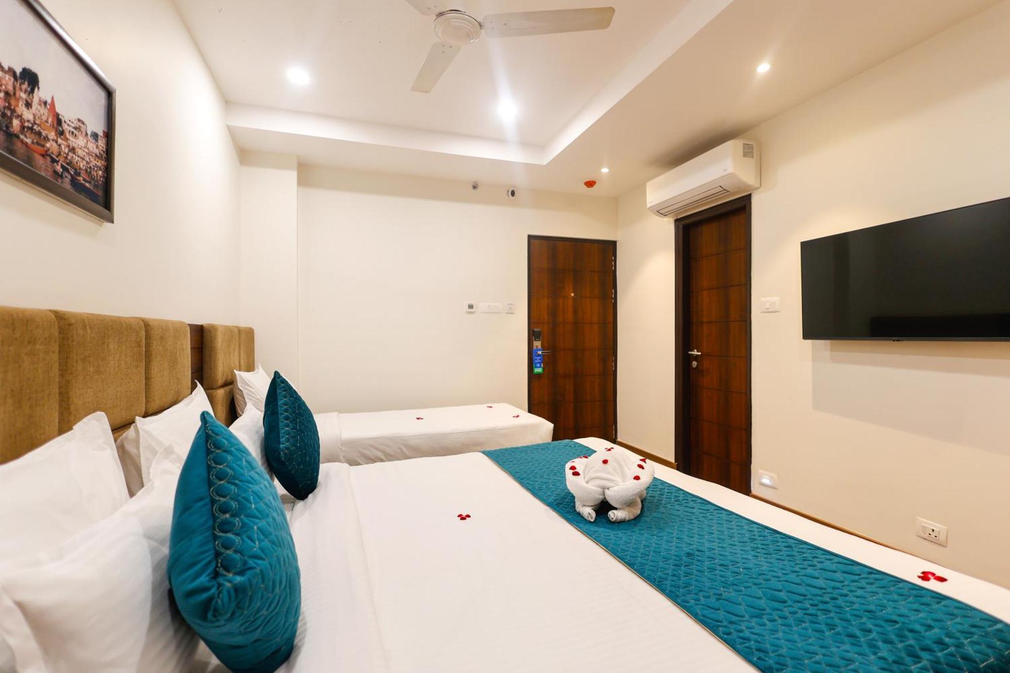 Dolphin International Hotel Varanasi